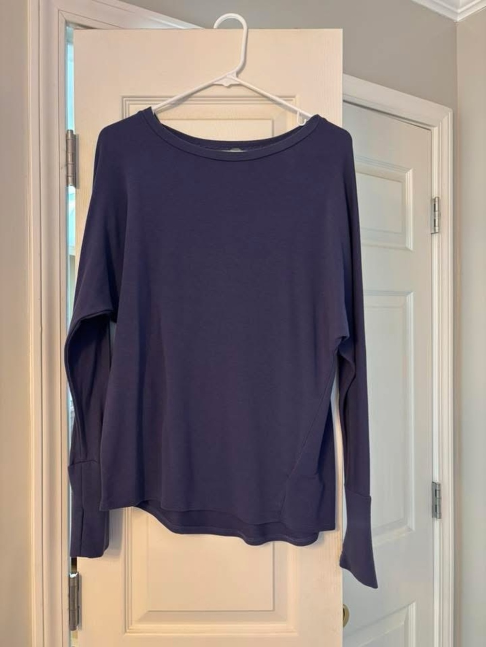 Women's Navy Long-Sleeve Crewneck Top with thumb holes